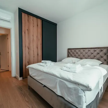 Waterfront Paradise Apartmán *