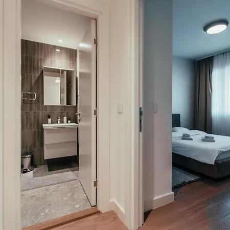 Waterfront Paradise * Belgrado