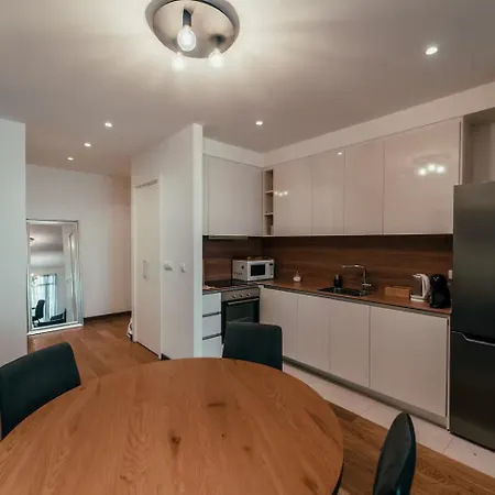 Waterfront Paradise * Belgrado