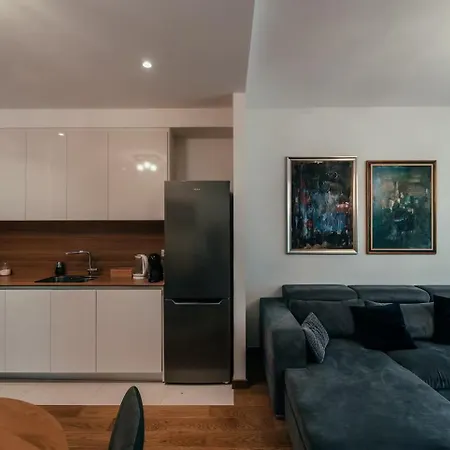 Waterfront Paradise *