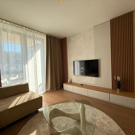Waterfront Paradise Apartman *