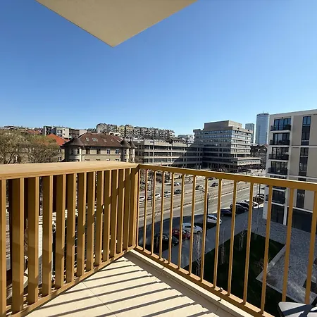 Waterfront Paradise * Bělehrad