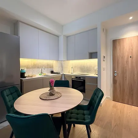 Waterfront Paradise *